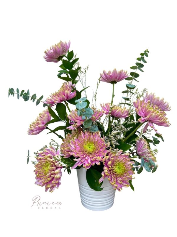 Premium flower arrangement for your special occasion deliver in Toronto and surrounding areas
